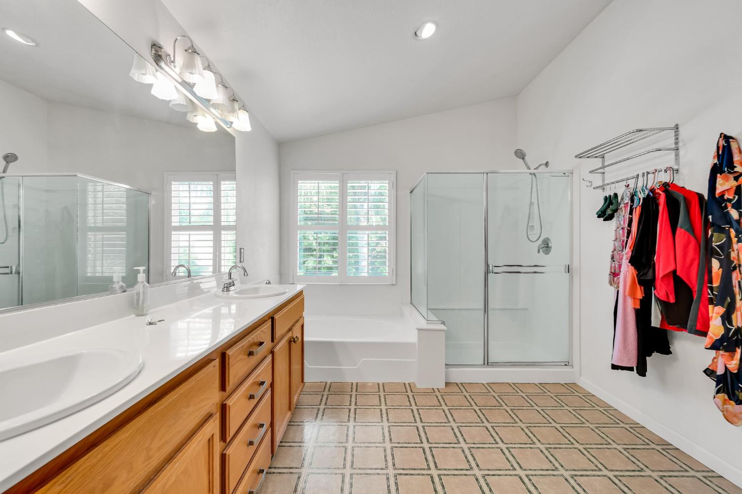 Detail Gallery Image 50 of 90 For 3309 Kittiwake Dr, Sacramento,  CA 95833 - 5 Beds | 3 Baths