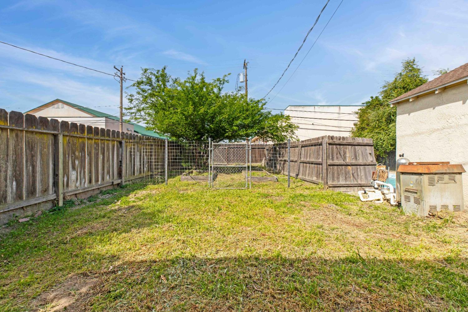 Detail Gallery Image 42 of 47 For 221 N Grant Ave, Manteca,  CA 95336 - 3 Beds | 2/1 Baths