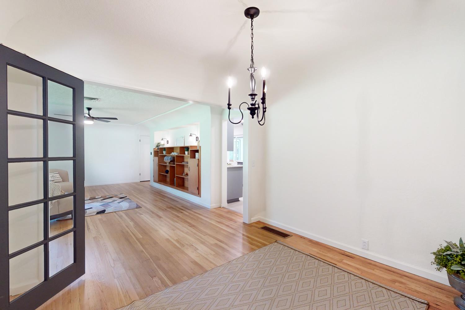 Detail Gallery Image 21 of 56 For 889 Jones Rd, Yuba City,  CA 95991 - 4 Beds | 1/1 Baths