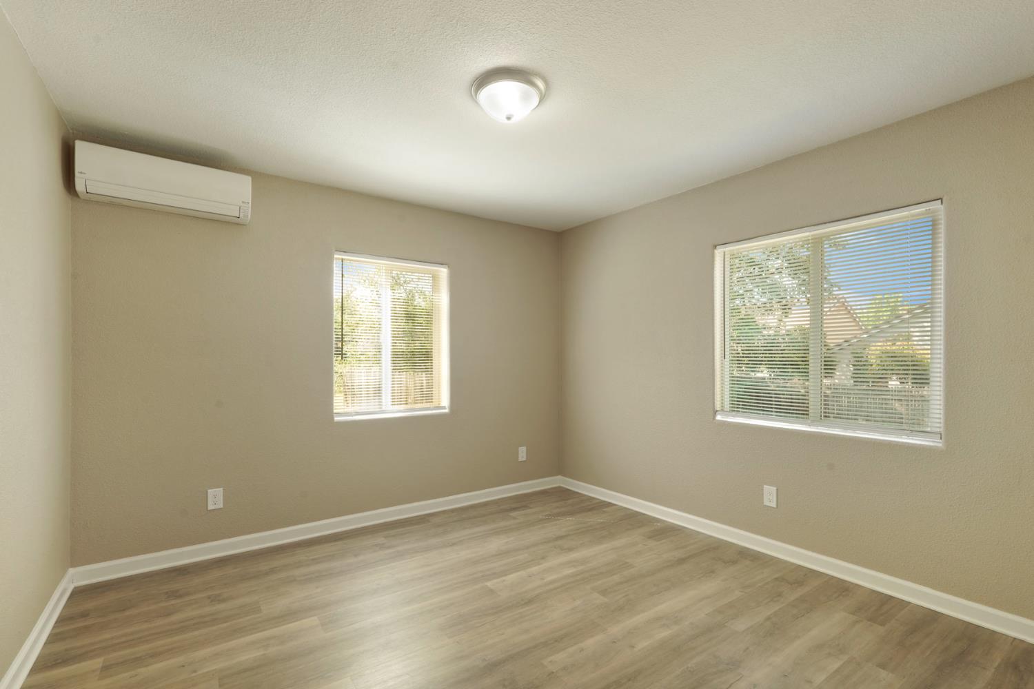 Detail Gallery Image 14 of 31 For 820 Comstock Dr, Folsom,  CA 95630 - 2 Beds | 1 Baths