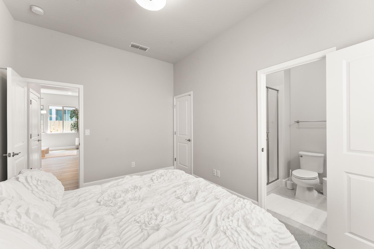 Detail Gallery Image 24 of 56 For 7049 Lakehaven Dr, Roseville,  CA 95747 - 3 Beds | 3 Baths