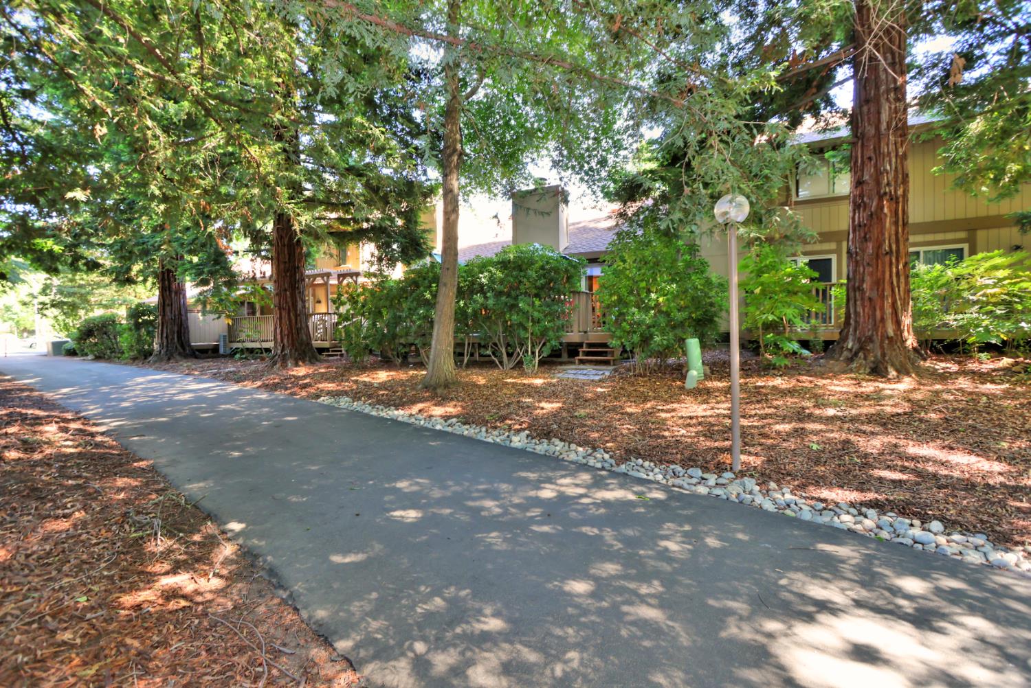 Detail Gallery Image 32 of 36 For 7043 Rancho Mirage Ct, Citrus Heights,  CA 95621 - 2 Beds | 2 Baths