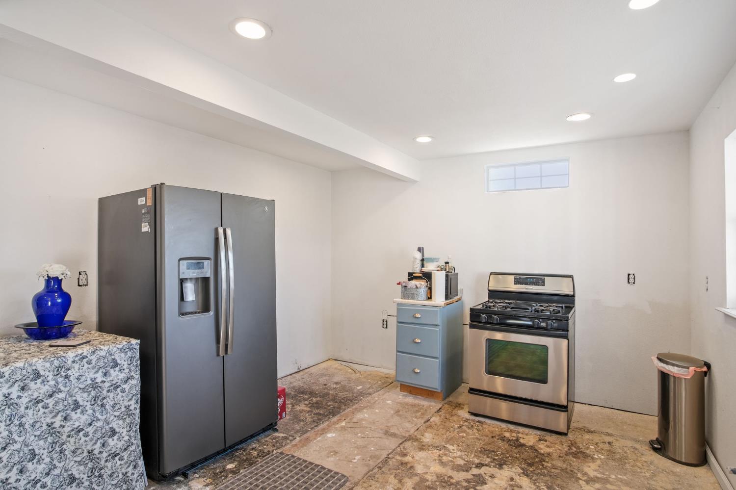 Detail Gallery Image 11 of 45 For 700 N Montana Ave, Turlock,  CA 95380 - 2 Beds | 1 Baths