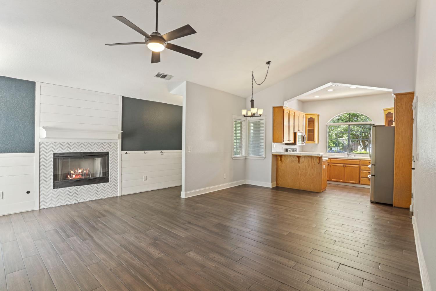 Detail Gallery Image 9 of 37 For 1022 Kirksey, Turlock,  CA 95382 - 3 Beds | 2 Baths