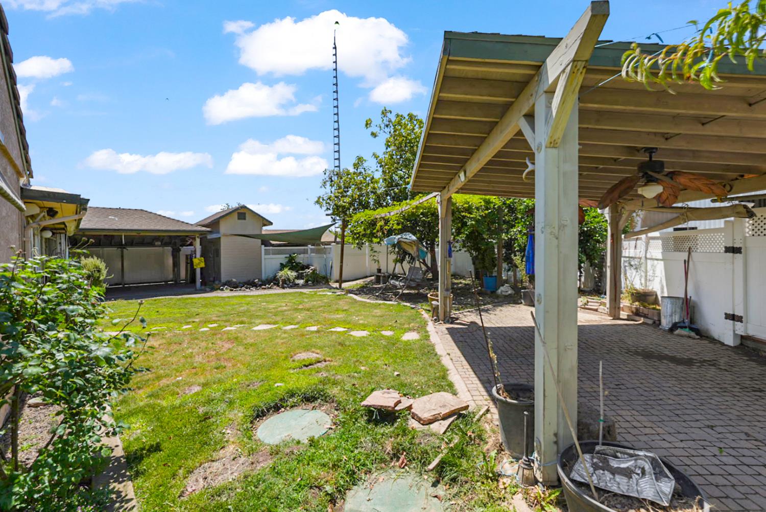 Detail Gallery Image 38 of 51 For 1721 Grimes Ave, Modesto,  CA 95358 - 3 Beds | 2 Baths