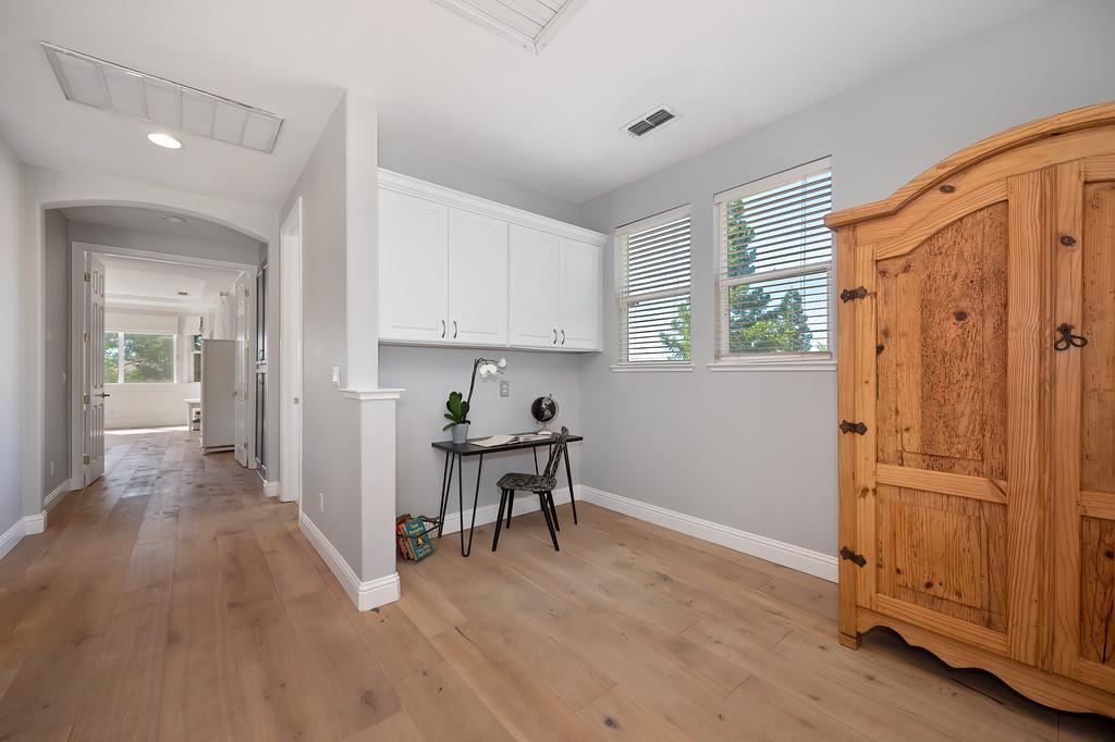 Detail Gallery Image 22 of 57 For 1013 Sandwick Way, Folsom,  CA 95630 - 4 Beds | 4 Baths