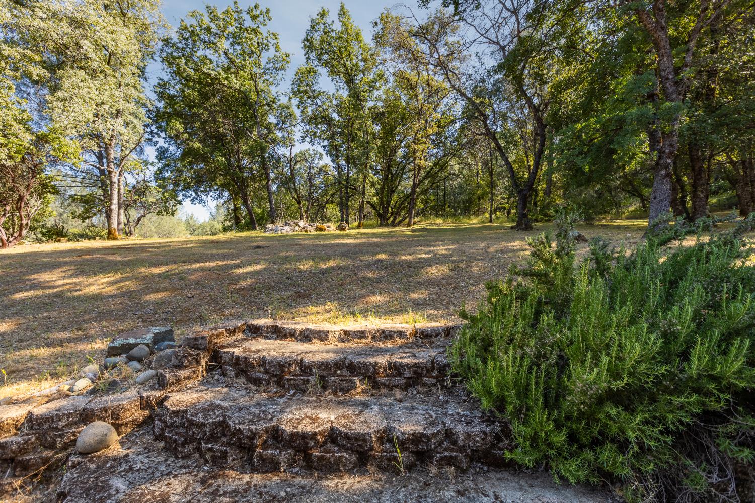 Detail Gallery Image 19 of 29 For 18121 Fair Oaks Dr, Penn Valley,  CA 95946 - 3 Beds | 2 Baths