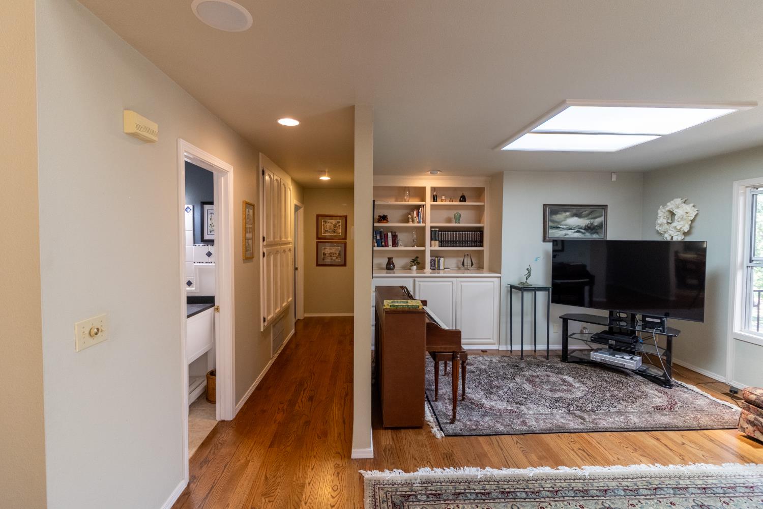 Detail Gallery Image 13 of 66 For 18069 Norlene Way, Grass Valley,  CA 95949 - 3 Beds | 3 Baths