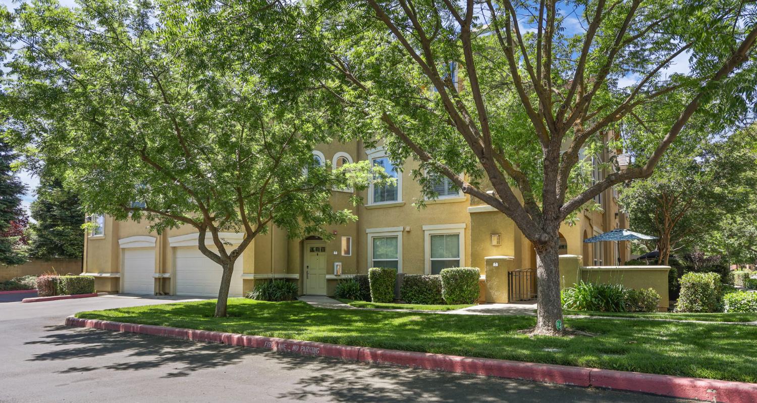 Detail Gallery Image 3 of 42 For 2487 Torino, West Sacramento,  CA 95619 - 2 Beds | 2 Baths