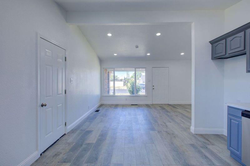 Detail Gallery Image 11 of 32 For 3212 Triplett St, Modesto,  CA 95355 - 3 Beds | 2 Baths