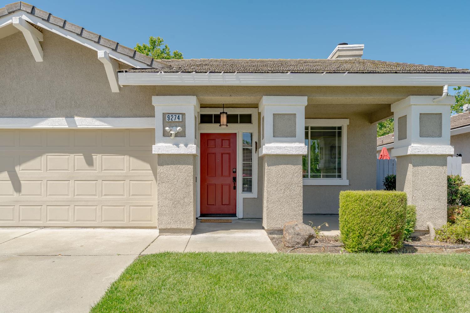 Bennoel Court, Elk Grove, California image 2