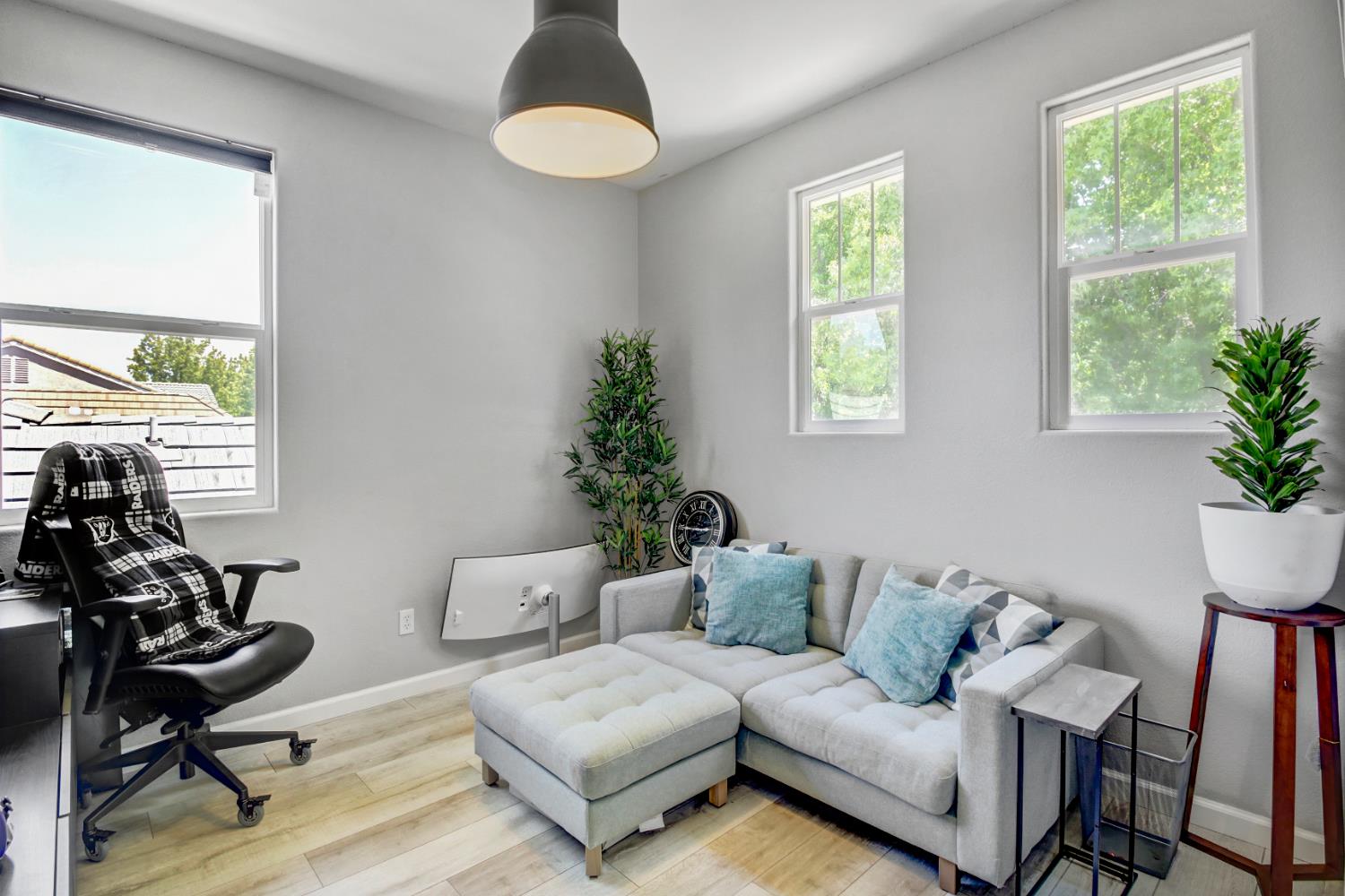 Detail Gallery Image 30 of 36 For 3043 Brunnet Ln, Sacramento,  CA 95833 - 4 Beds | 2/1 Baths