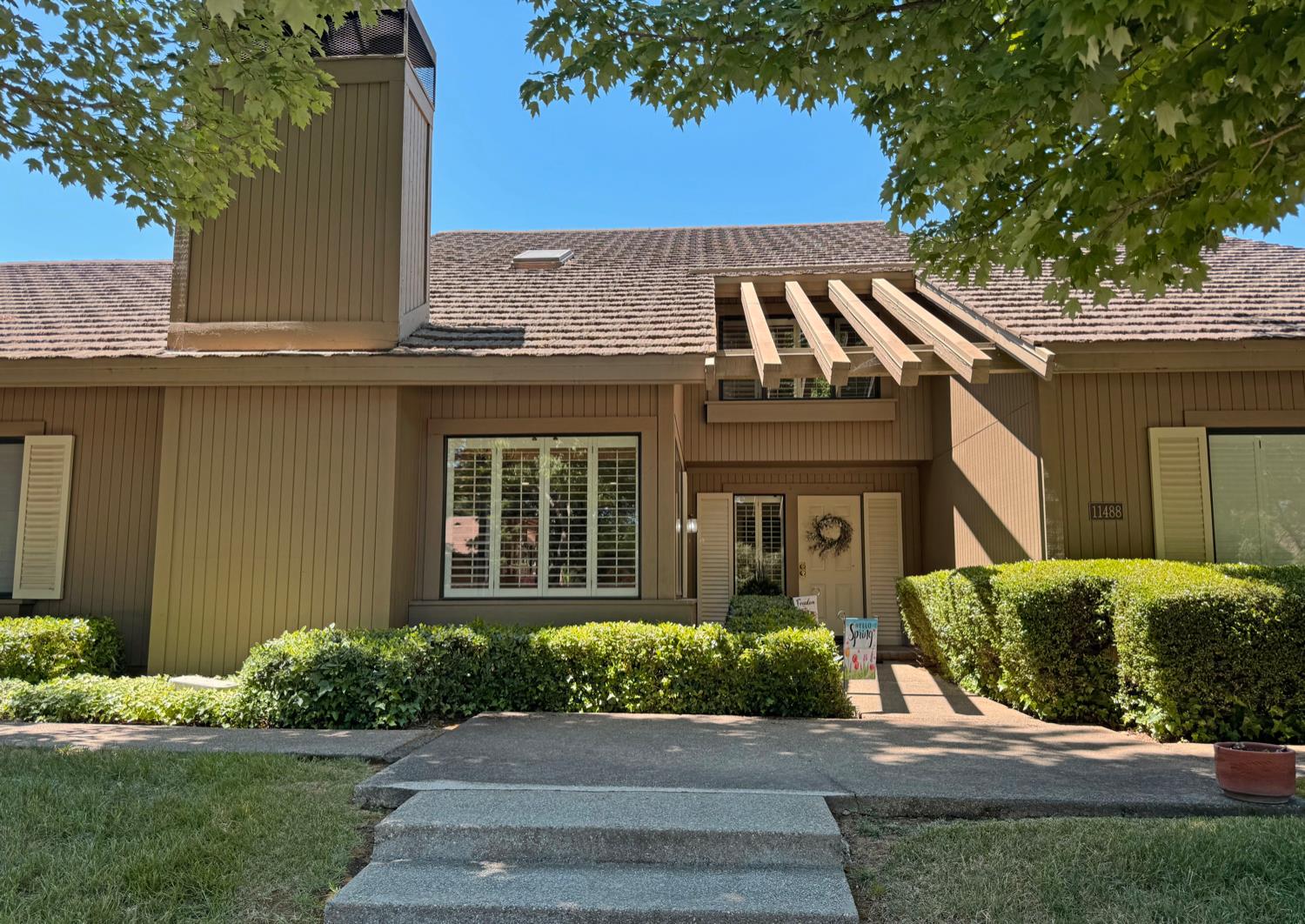 Detail Gallery Image 1 of 26 For 11488 Gold Country Blvd, Gold River,  CA 95670 - 3 Beds | 2/1 Baths