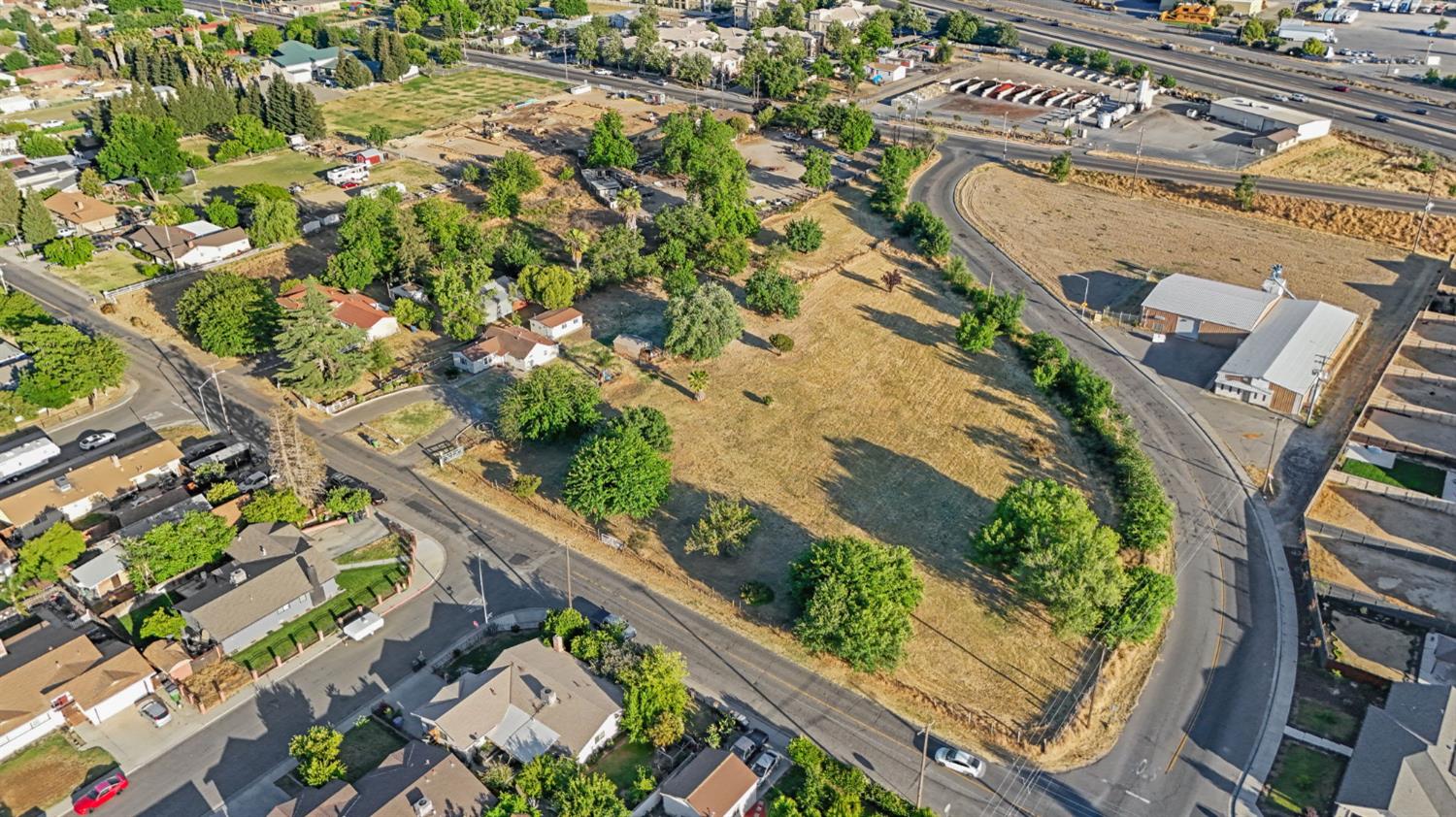 Detail Gallery Image 32 of 45 For 700 N Montana Ave, Turlock,  CA 95380 - 2 Beds | 1 Baths
