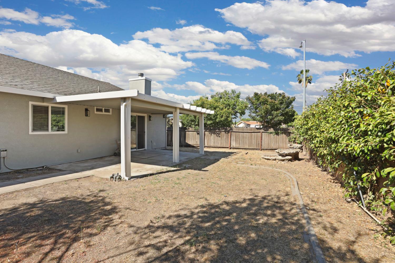 Detail Gallery Image 32 of 34 For 2368 Clipper Ln, Stockton,  CA 95204 - 3 Beds | 2 Baths