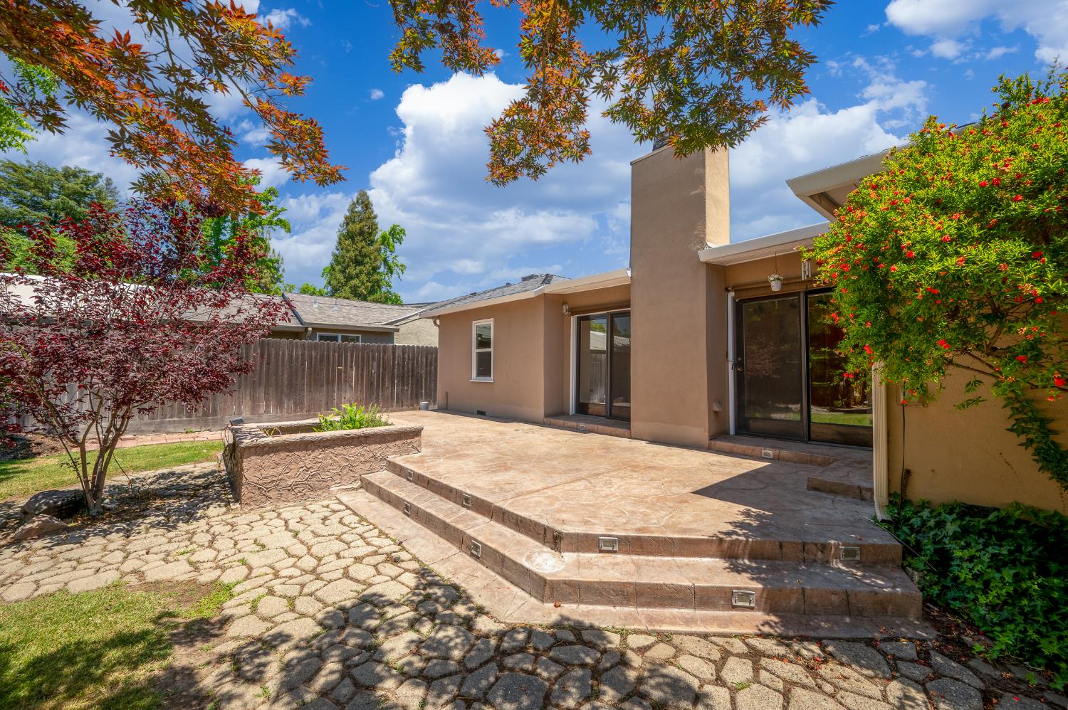 Sycamore, Modesto, California image 41