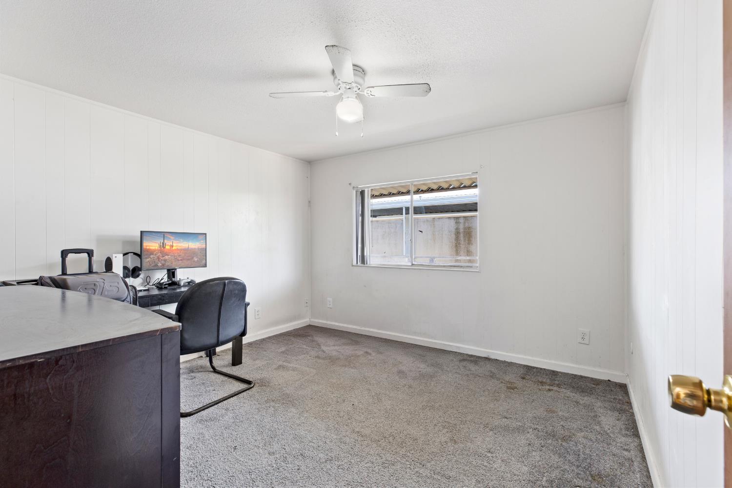 Detail Gallery Image 14 of 30 For 1517 Panthers Lane, Modesto,  CA 95355 - 3 Beds | 2 Baths