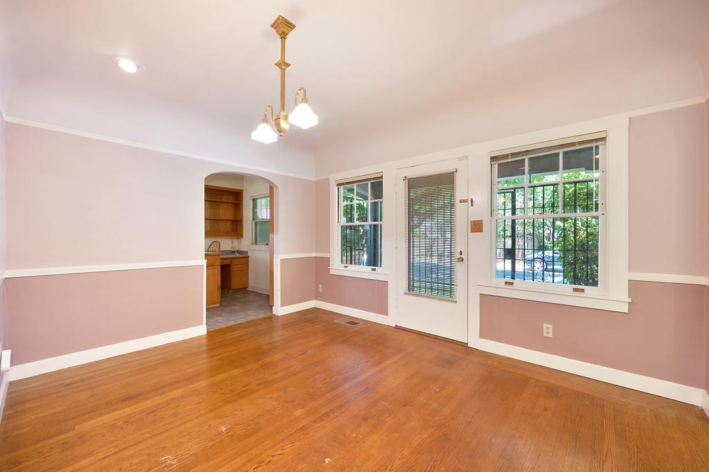 Detail Gallery Image 12 of 42 For 2665 3rd Ave, Sacramento,  CA 95818 - 2 Beds | 1 Baths