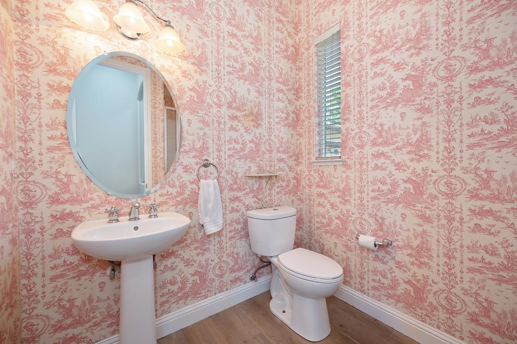 Detail Gallery Image 9 of 57 For 1013 Sandwick Way, Folsom,  CA 95630 - 4 Beds | 4 Baths