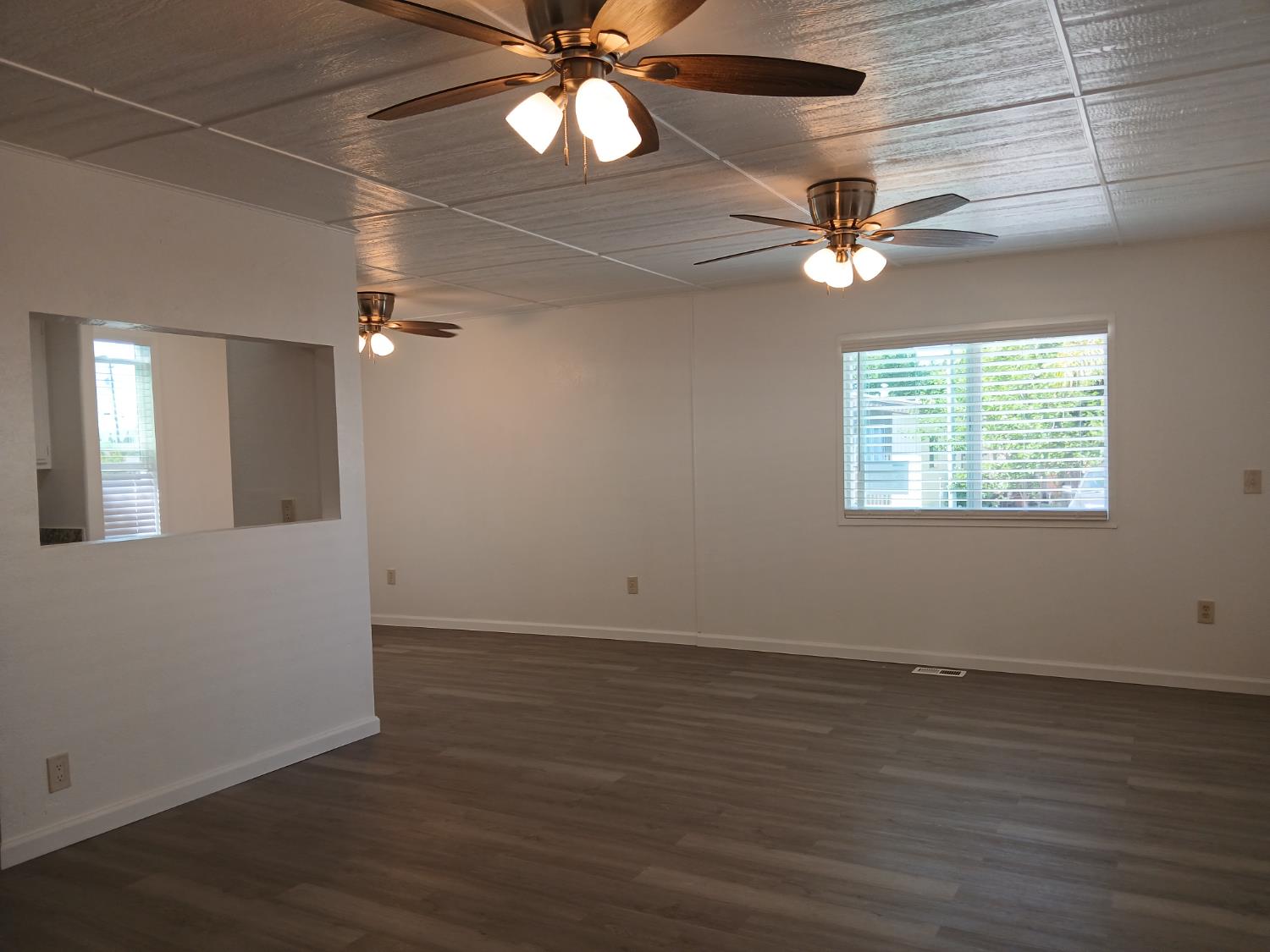 Detail Gallery Image 7 of 42 For 2864 Jefferson 7, Yuba City,  CA 95993 - 3 Beds | 2 Baths