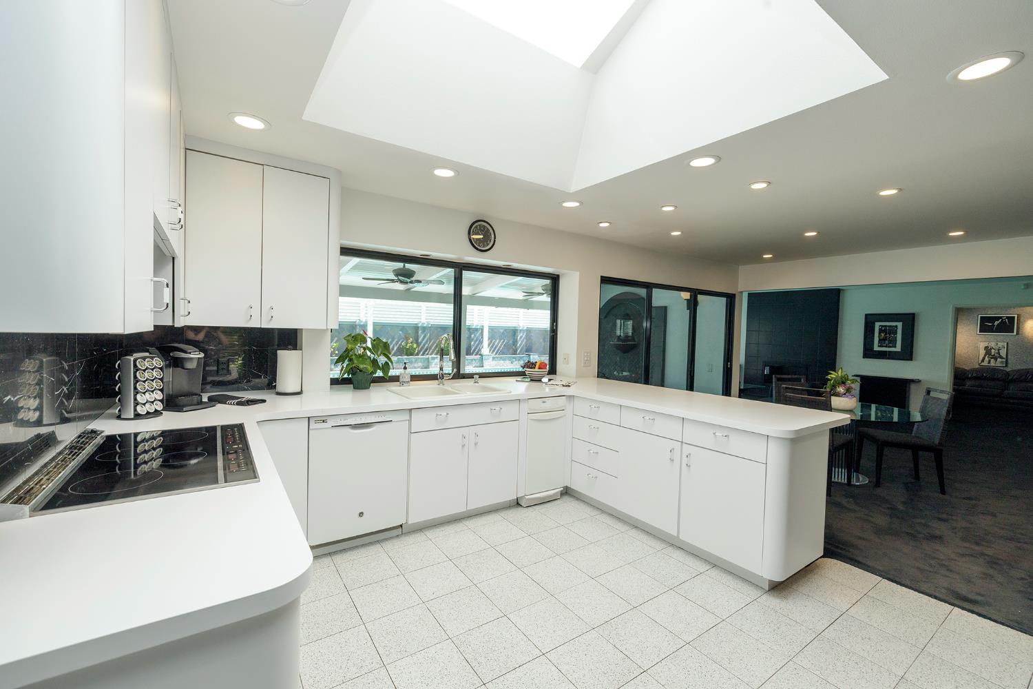 Detail Gallery Image 40 of 99 For 501 Hamden Ln, Modesto,  CA 95350 - 4 Beds | 3 Baths