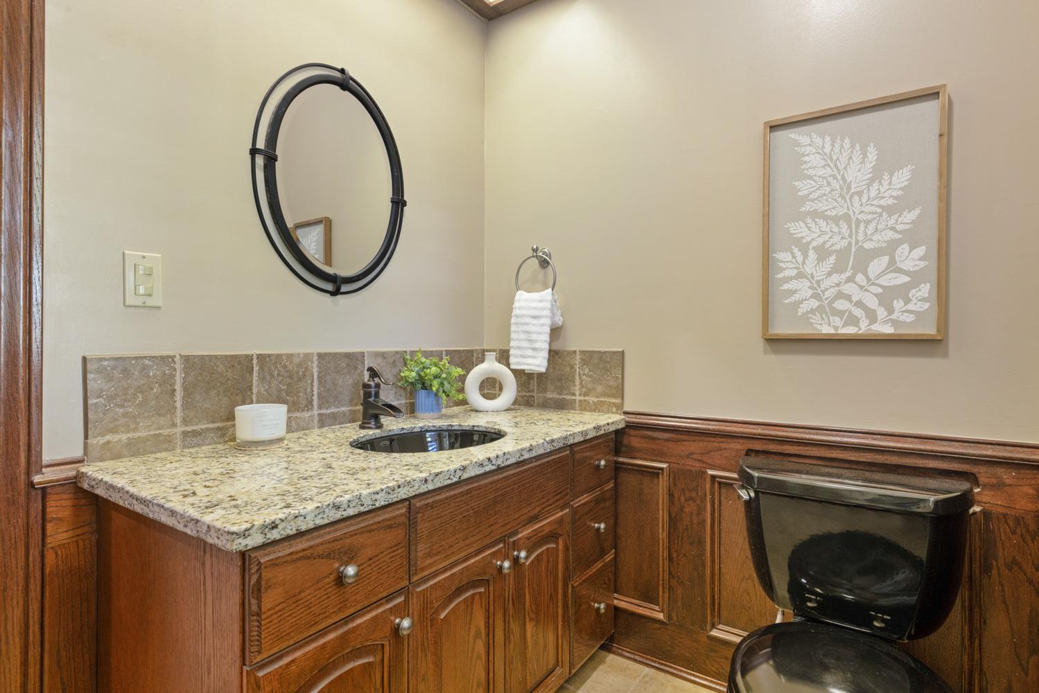 Detail Gallery Image 31 of 81 For 2410 Brittany Ct, Lodi,  CA 95242 - 4 Beds | 4/1 Baths
