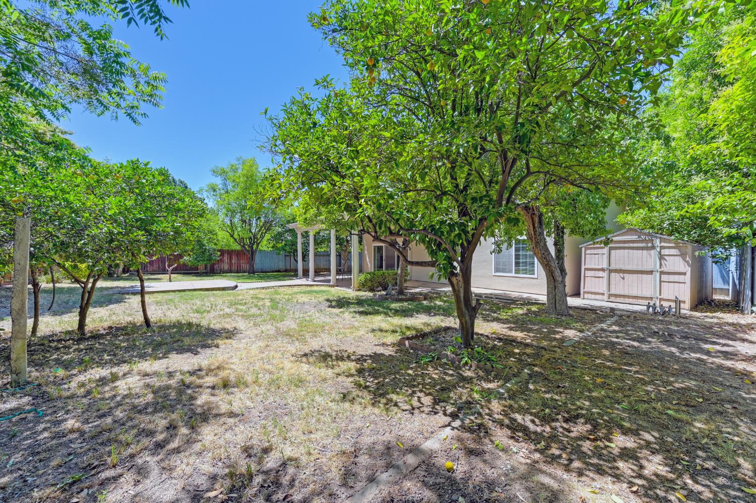 Detail Gallery Image 32 of 34 For 3017 Nikol, Sacramento,  CA 95826 - 4 Beds | 2/1 Baths