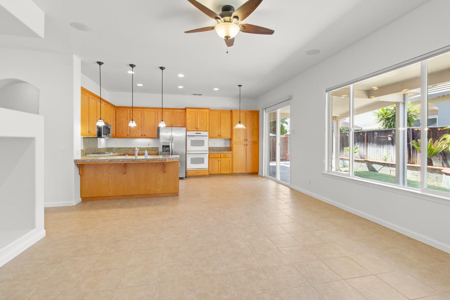Detail Gallery Image 16 of 45 For 3110 Castle Rock Loop, Discovery Bay,  CA 94505 - 3 Beds | 3 Baths