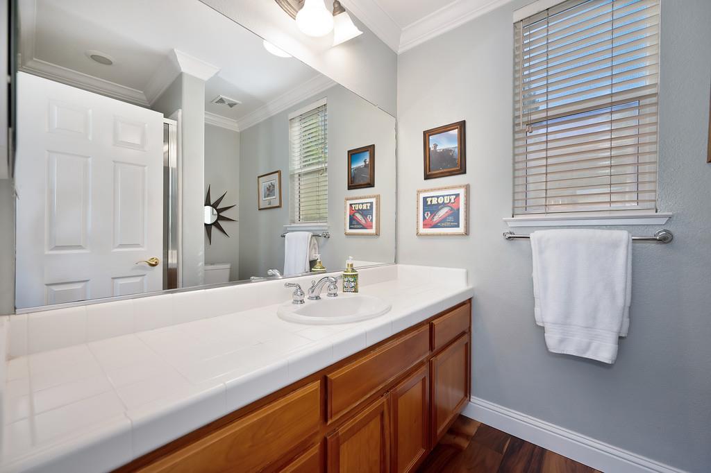 Detail Gallery Image 40 of 57 For 1013 Sandwick Way, Folsom,  CA 95630 - 4 Beds | 4 Baths
