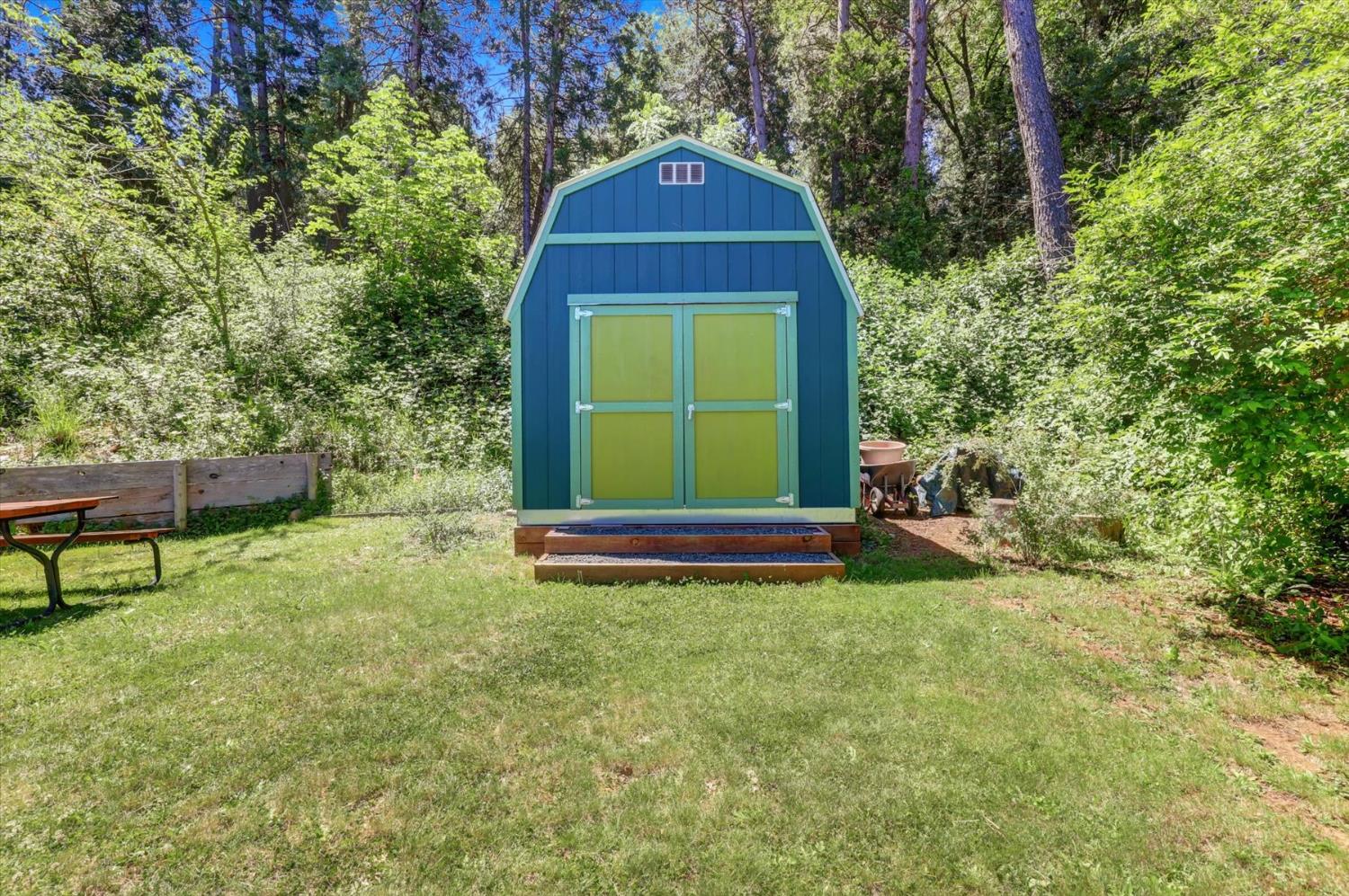 Detail Gallery Image 40 of 69 For 10808 Footwall Dr, Grass Valley,  CA 95945 - 2 Beds | 2/1 Baths
