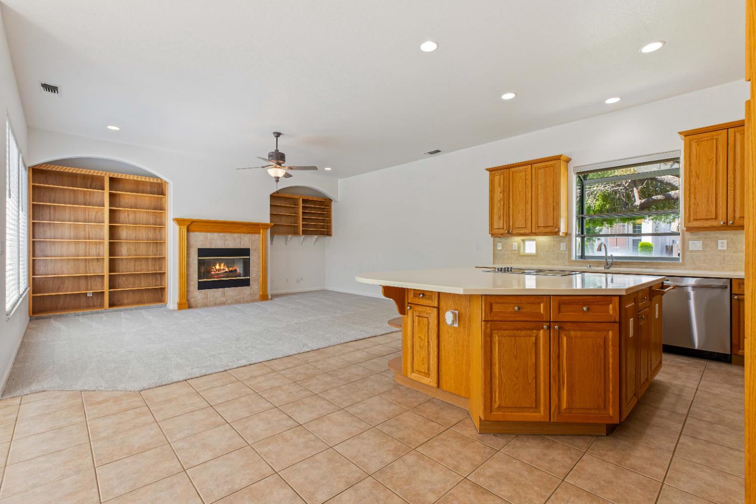Detail Gallery Image 43 of 70 For 2520 Mira Vista Ct, Modesto,  CA 95356 - 5 Beds | 3 Baths
