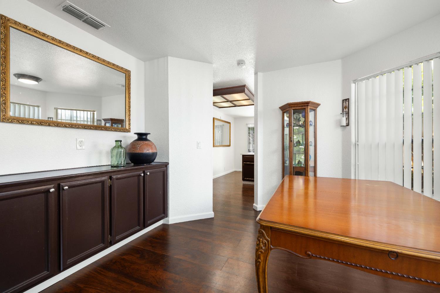 Detail Gallery Image 11 of 28 For 7415 Fireweed Cir, Citrus Heights,  CA 95610 - 3 Beds | 2 Baths