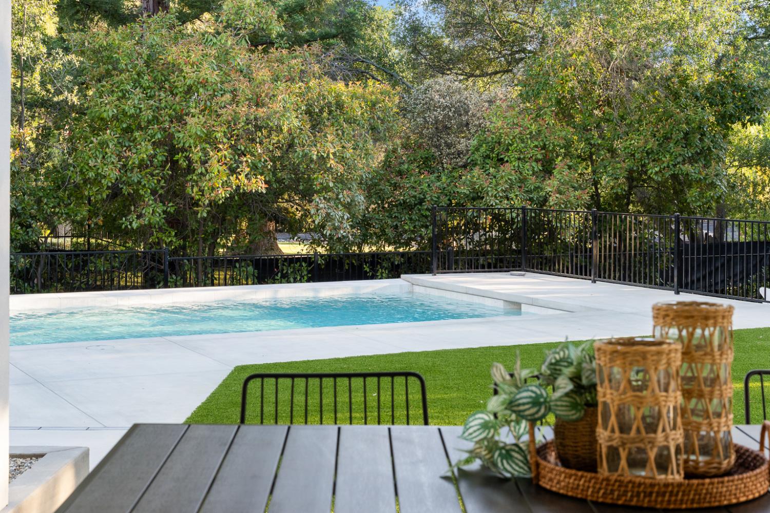 Detail Gallery Image 12 of 89 For 5859 Granite Hills Dr, Granite Bay,  CA 95746 - 5 Beds | 4/2 Baths