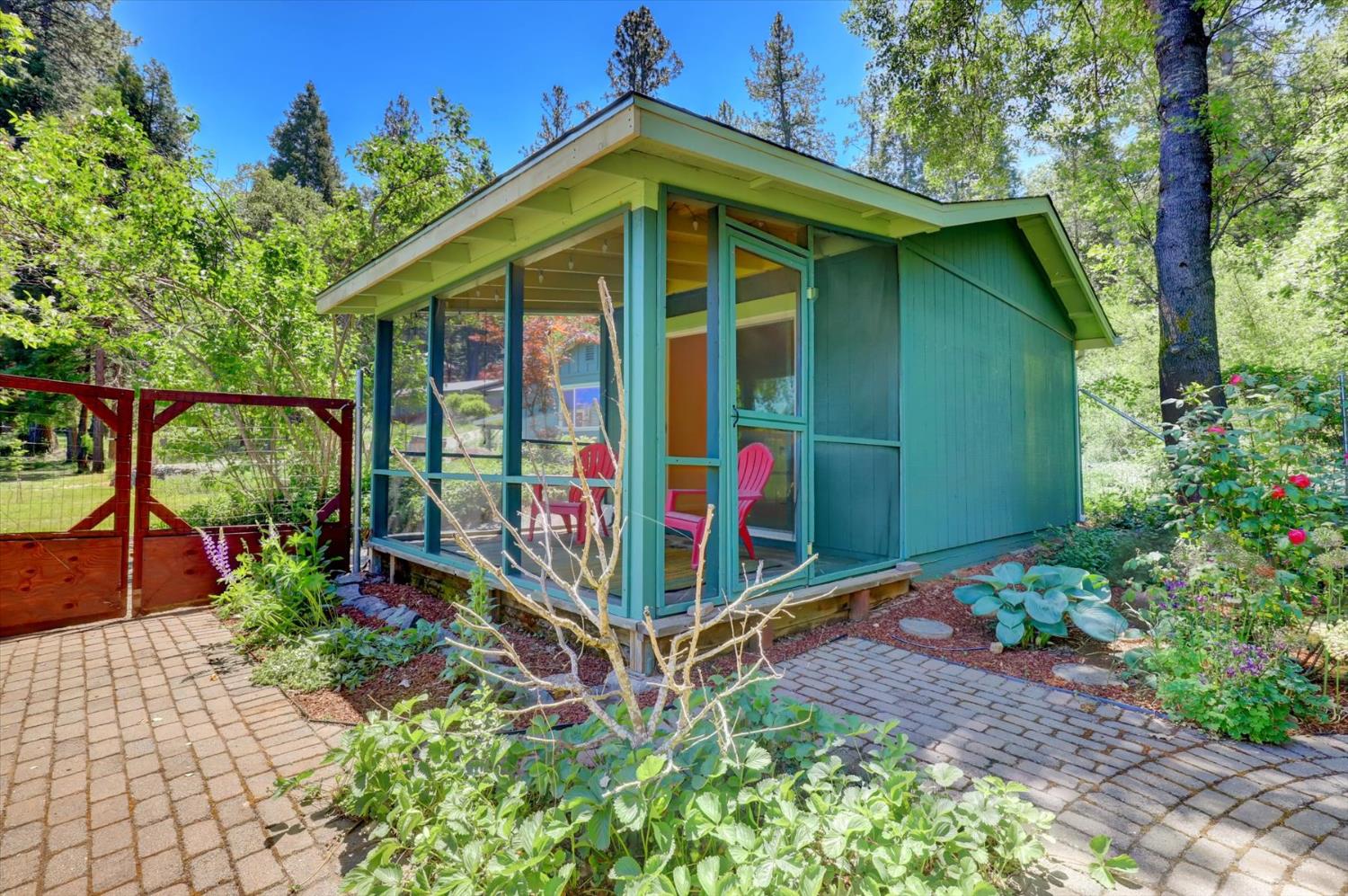 Detail Gallery Image 31 of 69 For 10808 Footwall Dr, Grass Valley,  CA 95945 - 2 Beds | 2/1 Baths