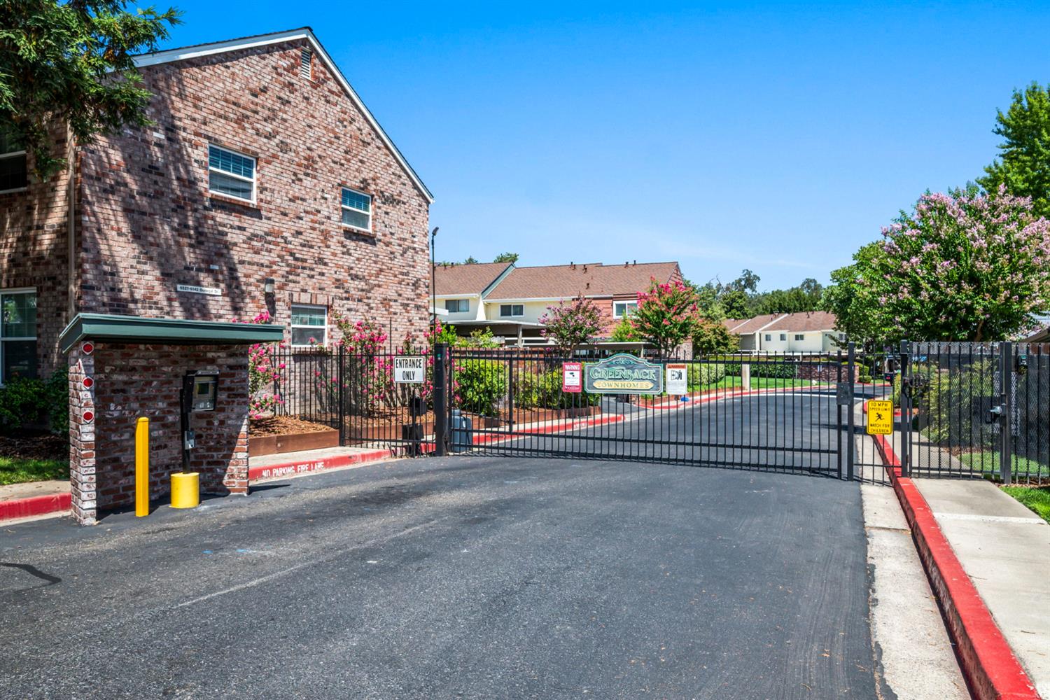 Photo #37: 225065522 Listing: Photo #37
