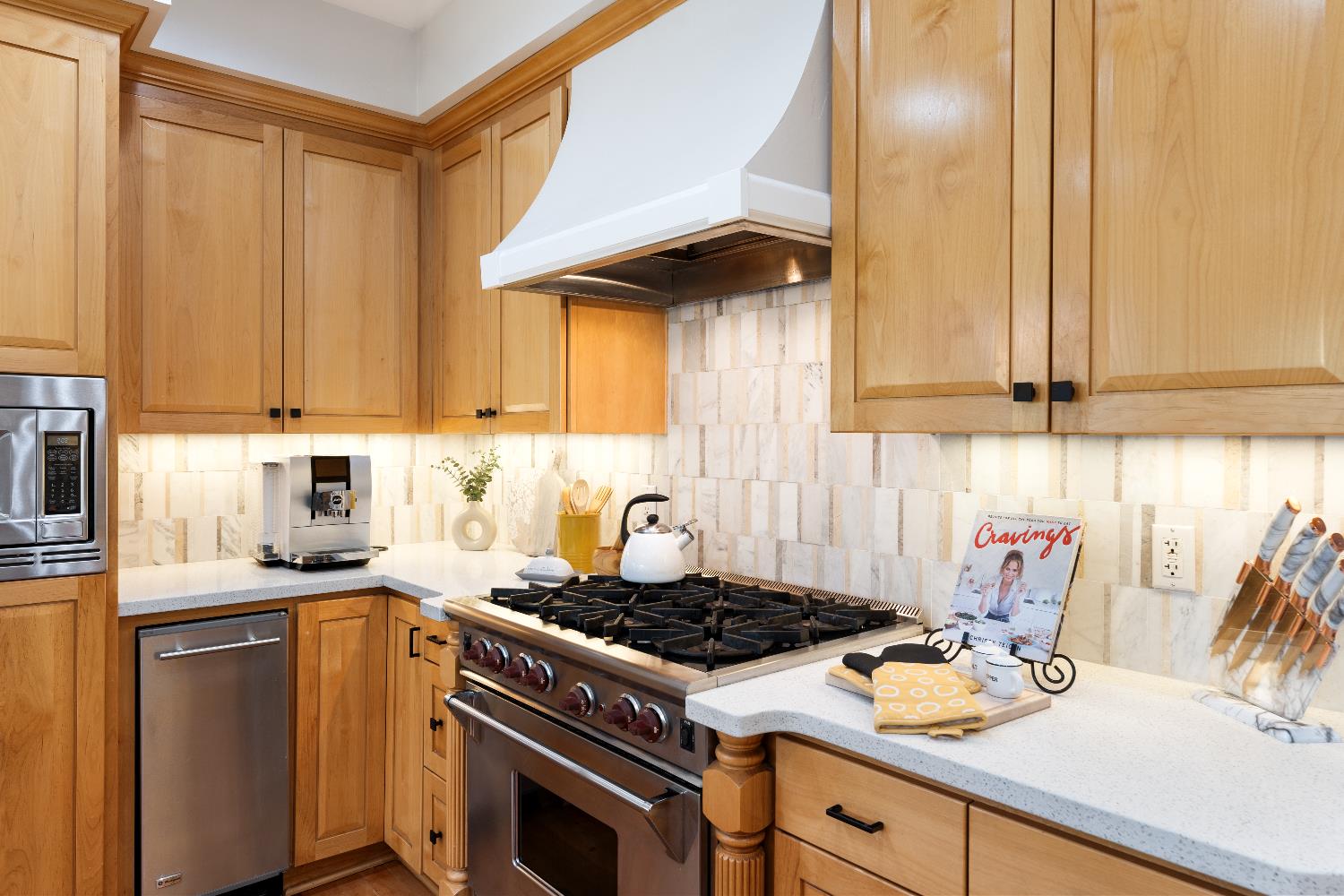 Detail Gallery Image 12 of 47 For 13987 Camino De Lego, Auburn,  CA 95602 - 5 Beds | 4/1 Baths