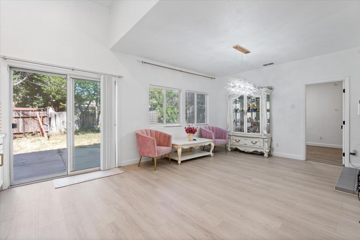 Detail Gallery Image 10 of 37 For 45 White Birch Ct, Roseville,  CA 95678 - 4 Beds | 3 Baths
