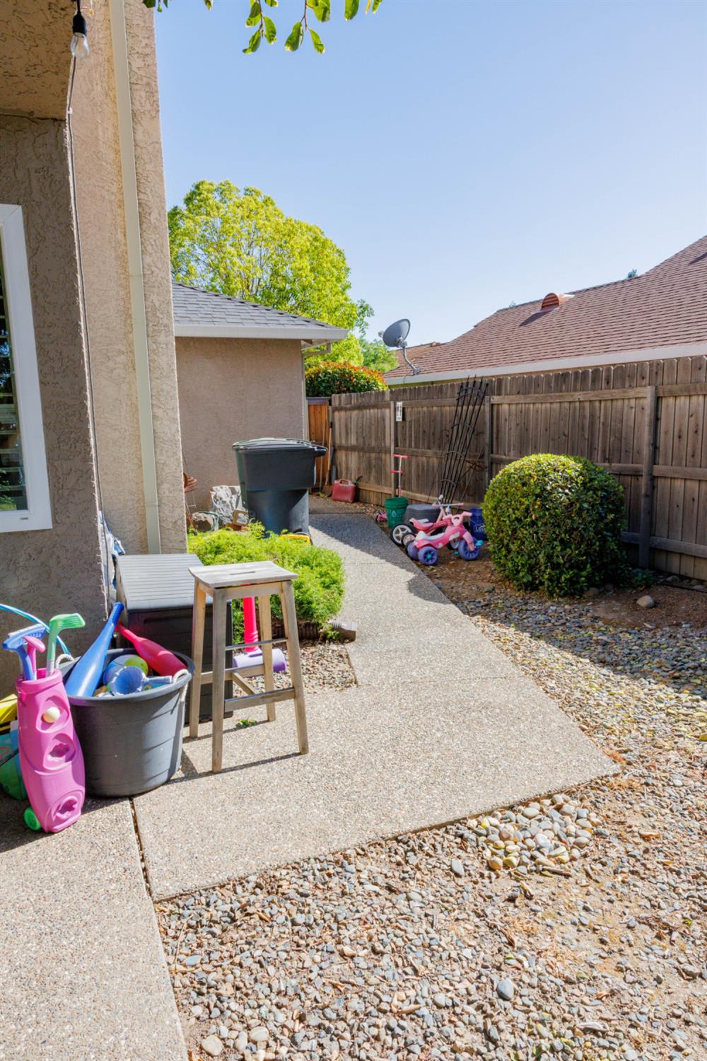 Detail Gallery Image 29 of 32 For 1434 Long Creek Way, Roseville,  CA 95747 - 3 Beds | 2/1 Baths