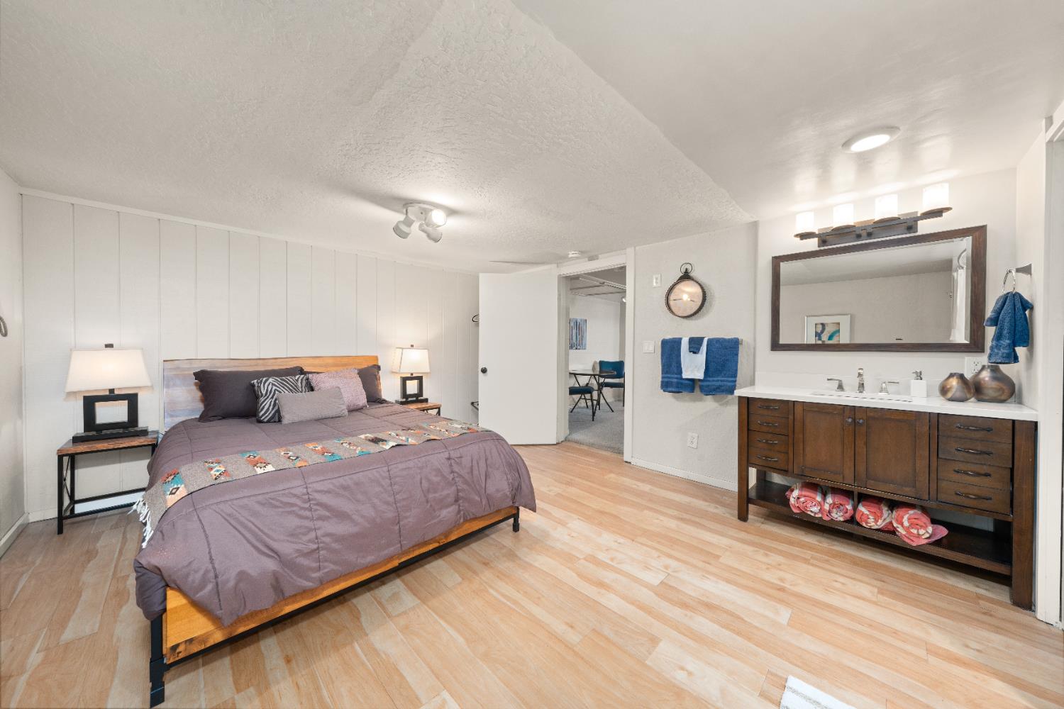 Detail Gallery Image 33 of 35 For Address Is Not Disclosed, Other City,  CA 89402 - 3 Beds | 3 Baths