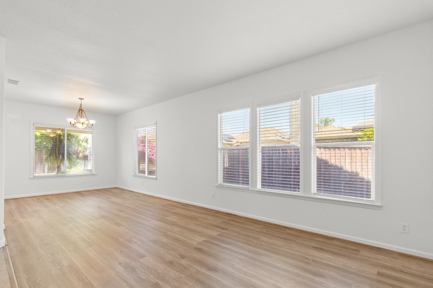 Detail Gallery Image 11 of 45 For 3110 Castle Rock Loop, Discovery Bay,  CA 94505 - 3 Beds | 3 Baths
