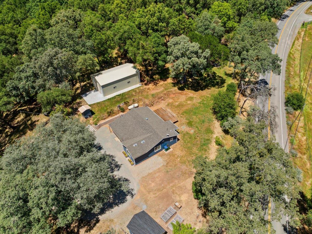 Pineapple Court, Grass Valley, California image 50