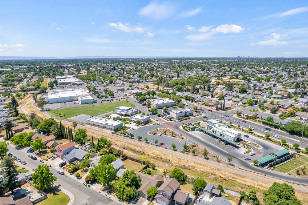 Detail Gallery Image 55 of 55 For 7661 Dyer Ct, Sacramento,  CA 95828 - 3 Beds | 2 Baths