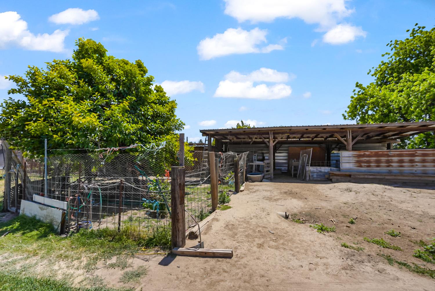 Detail Gallery Image 27 of 51 For 1721 Grimes Ave, Modesto,  CA 95358 - 3 Beds | 2 Baths