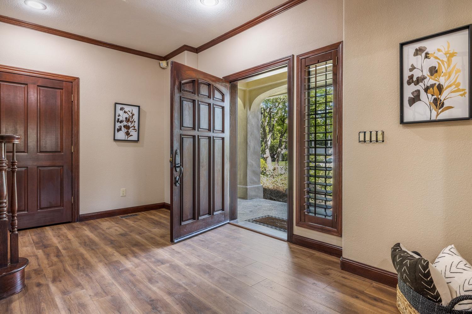 Detail Gallery Image 7 of 81 For 2410 Brittany Ct, Lodi,  CA 95242 - 4 Beds | 4/1 Baths