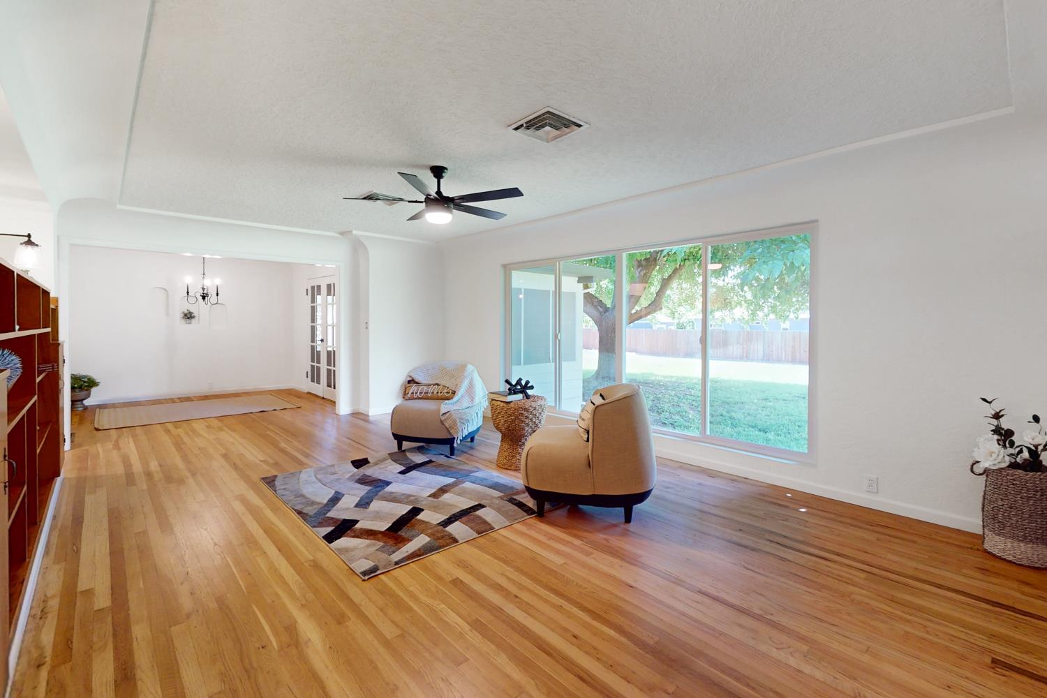 Detail Gallery Image 14 of 56 For 889 Jones Rd, Yuba City,  CA 95991 - 4 Beds | 1/1 Baths