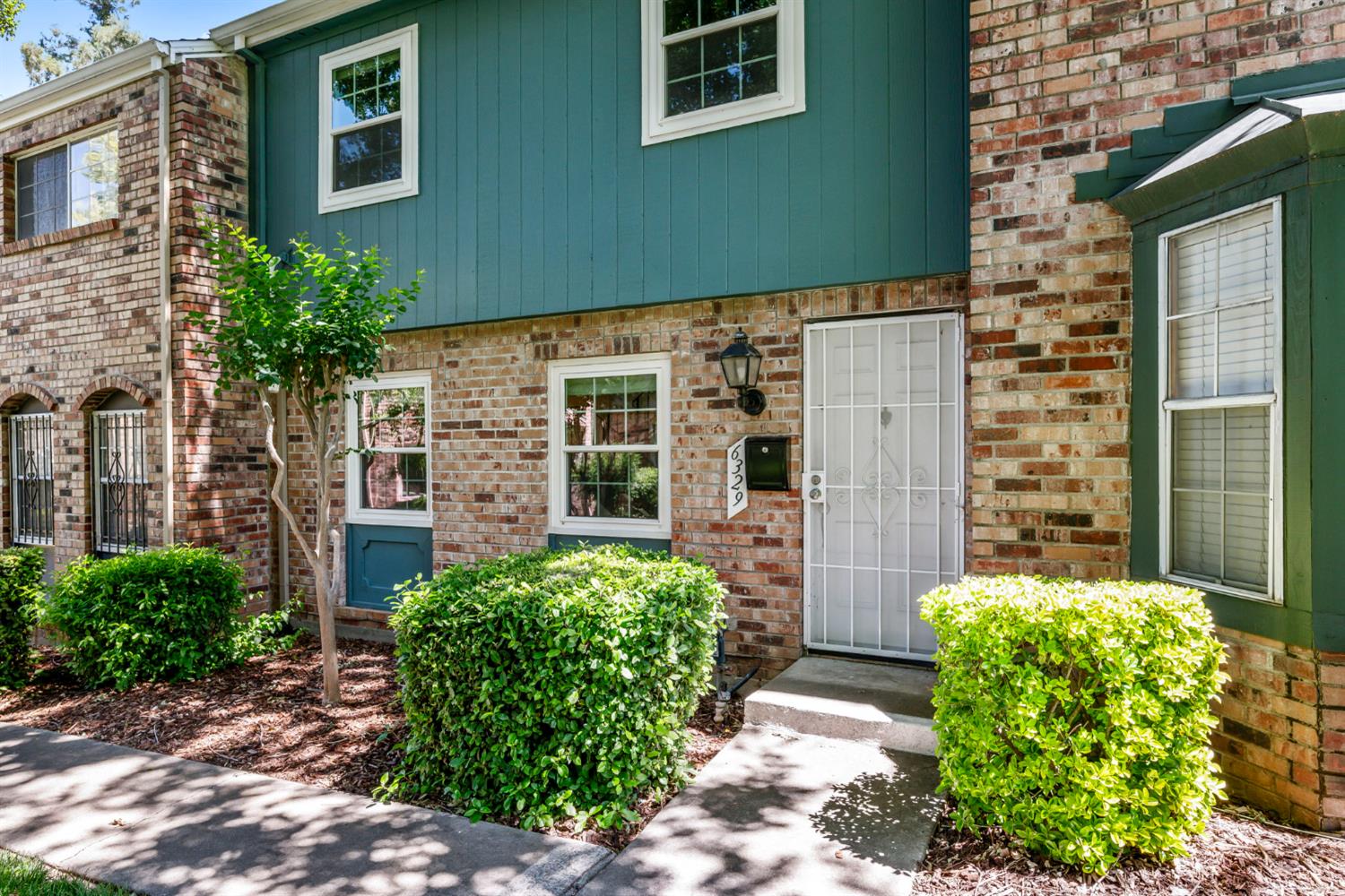 Photo #5: 225065522 Listing: Photo #5