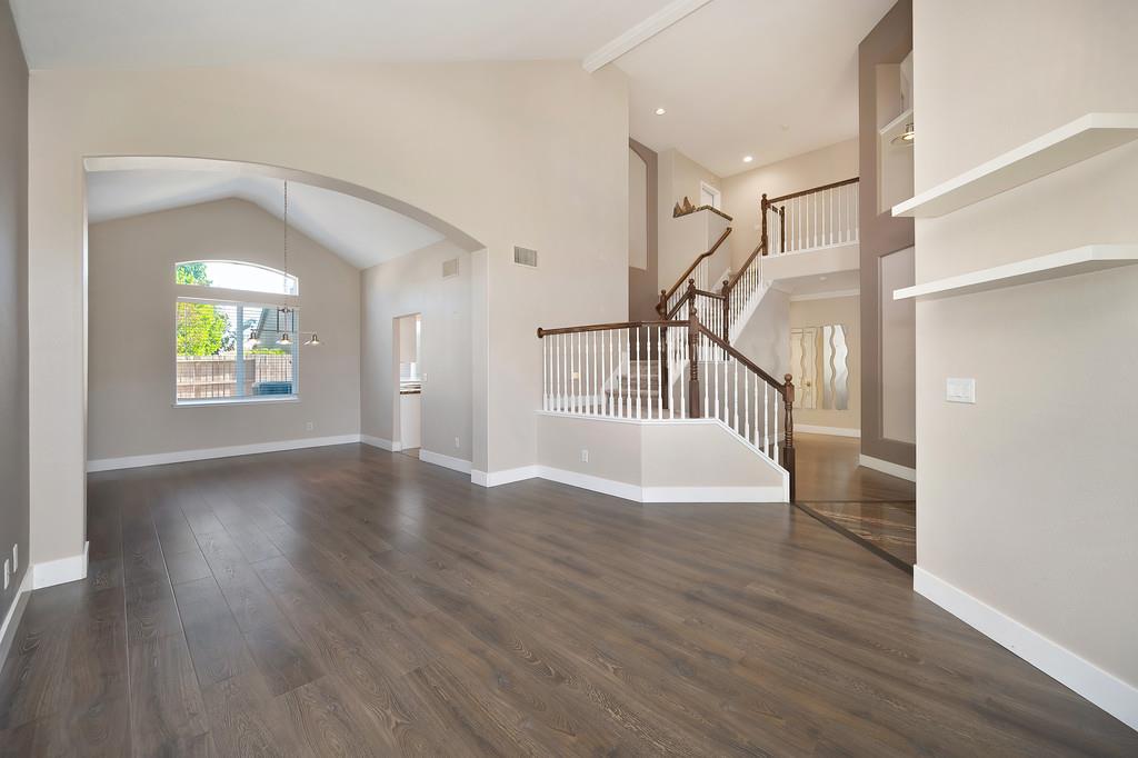 Detail Gallery Image 7 of 52 For 11886 Fire Agate Way, Rancho Cordova,  CA 95742 - 4 Beds | 3 Baths