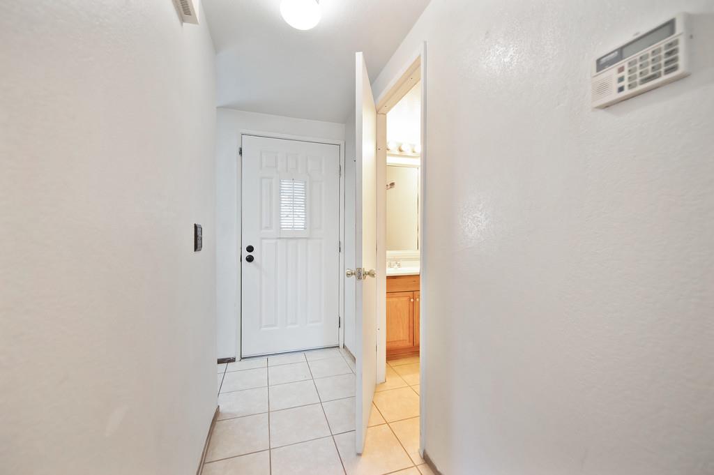 Detail Gallery Image 7 of 27 For 4321 Palm Ave #98,  Sacramento,  CA 95842 - 2 Beds | 1/1 Baths