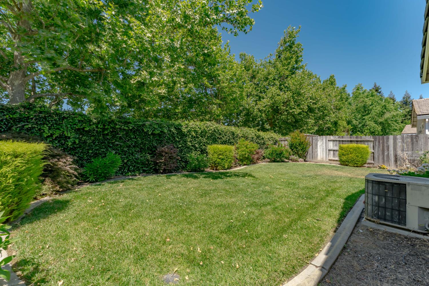 Bennoel Court, Elk Grove, California image 29