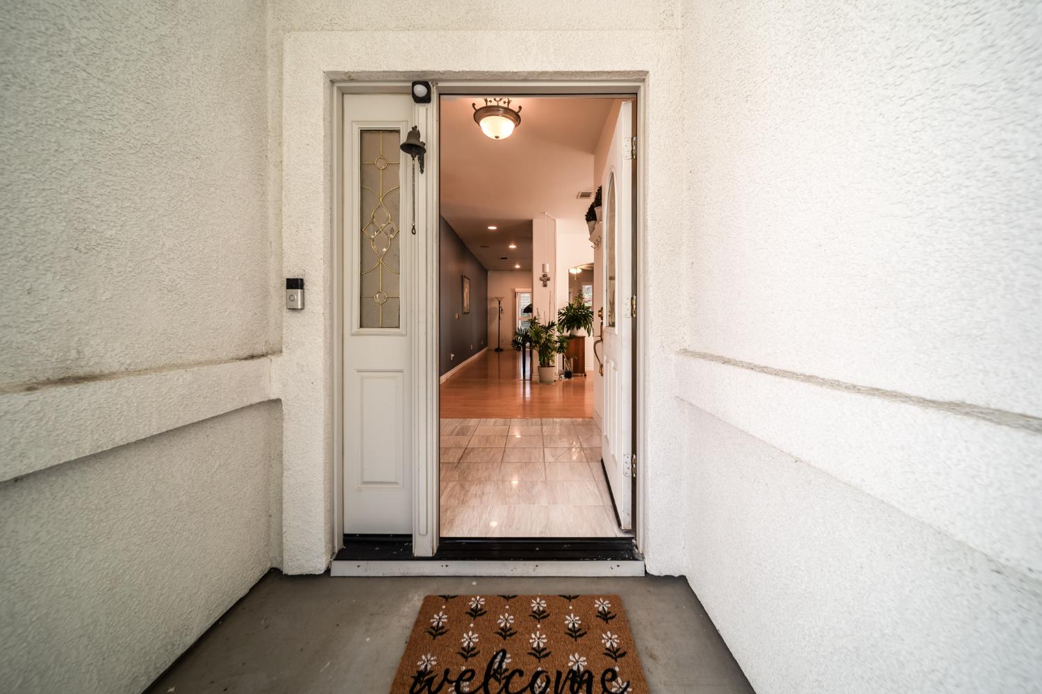 Detail Gallery Image 5 of 44 For 3543 Oak Shores Dr, Stockton,  CA 95209 - 3 Beds | 2 Baths